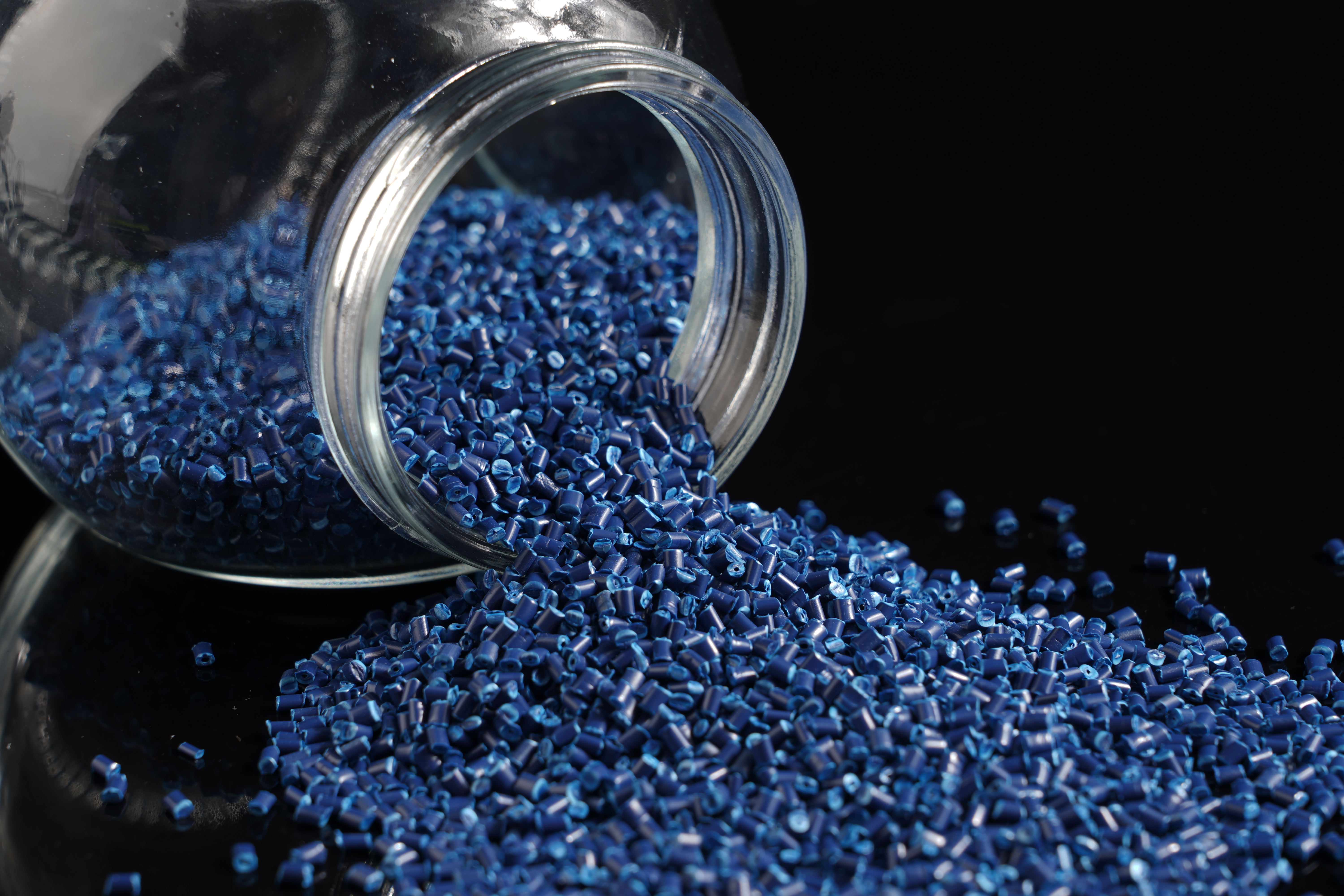 مقدمة للبولي بروبيلين عالي اللمعان (PP)