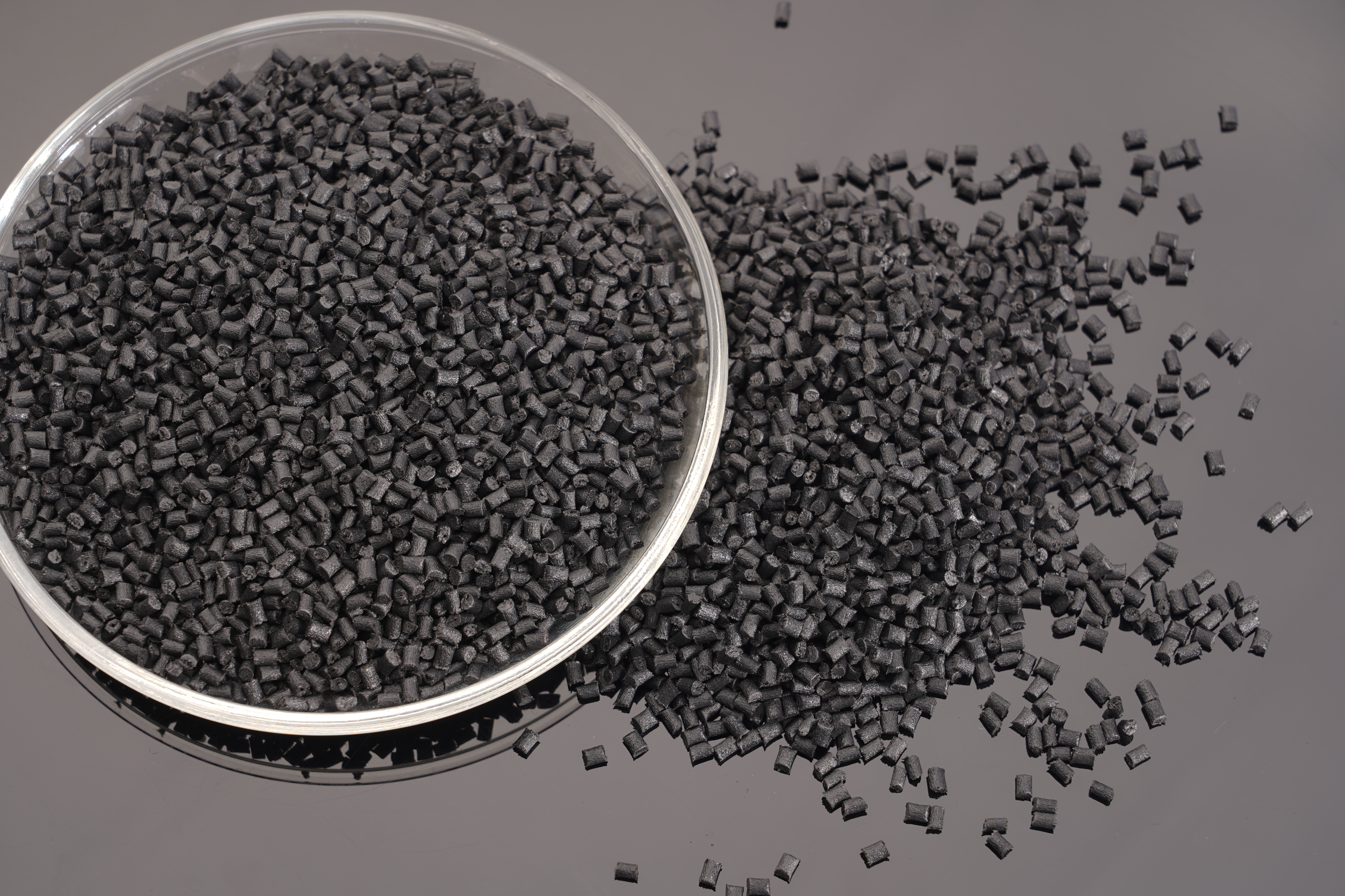 ما هو استخدام PA66 GF30؟