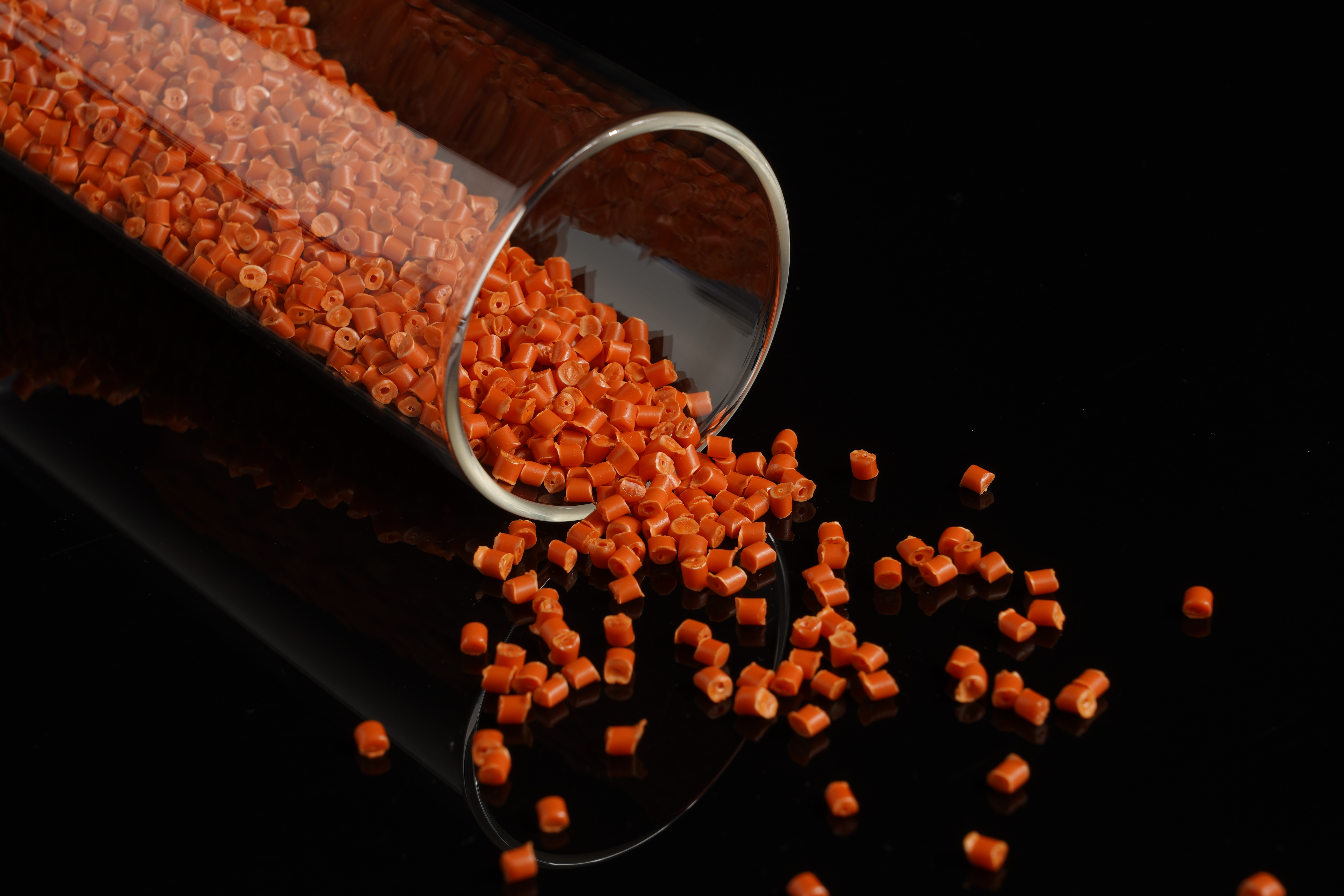 الفرق بين PP V0 الخالي من الهالوجين والـ PP V0 المهلجن